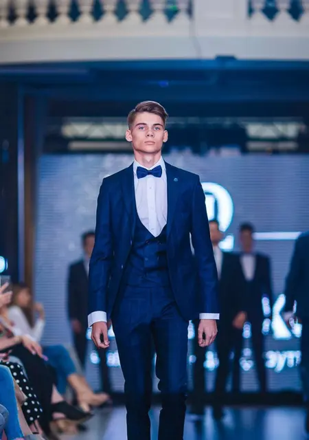 Я Alex, 23, знакомлюсь на одну ночь в Ивано-Франковске