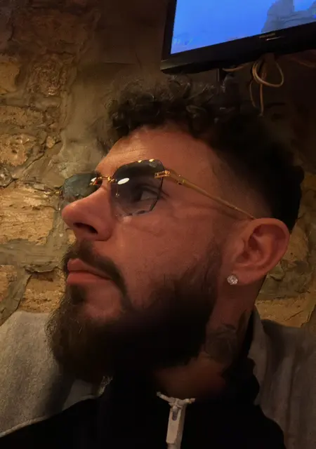 Я Gennaro, 28, из Рима, ищу знакомства без обязательств