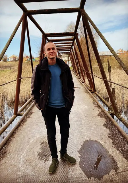 Артем з Прилук, мені 28 років, познайомлюсь для постійних стосунків