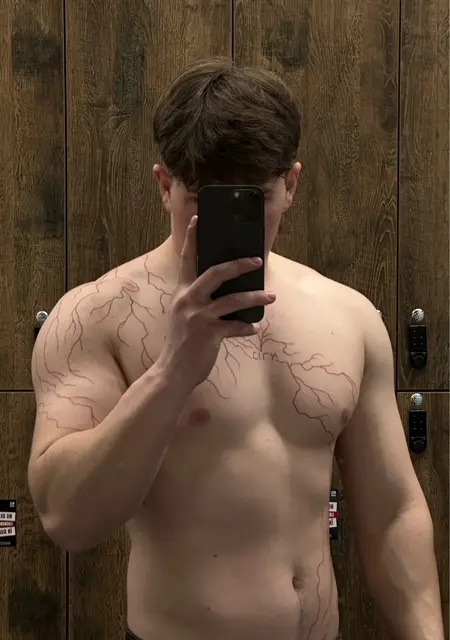 Я Vanya, 22, знакомлюсь на одну ночь в Кишинёве