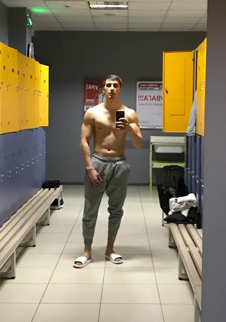 Я Vitaly, 36, из Сохачев, ищу знакомства на одну ночь