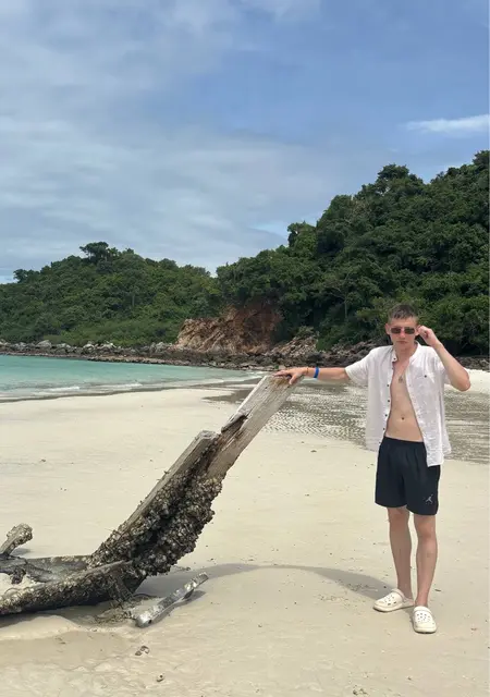 Сергей из Полоцка, мне 24, познакомлюсь для приятного времяпровождения