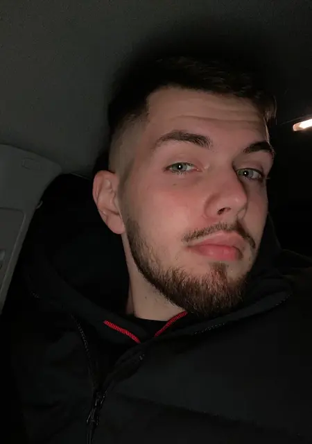 Petr из Праги, мне 22, познакомлюсь для постоянных отношений