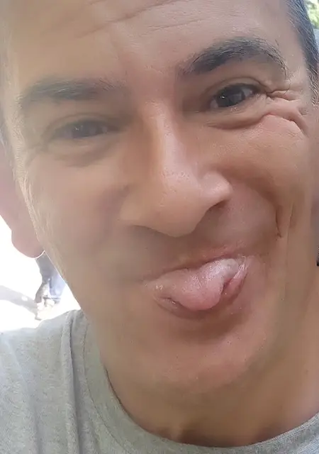 Роман з Харкова, шукаю на сайті знайомства без зобов'язань