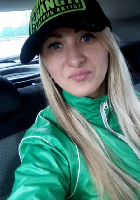 Я Ира, 40, из Минска, ищу знакомство для приятного времяпровождения