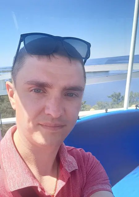 Андрей из Черкасс, ищу на сайте знакомства без обязательств