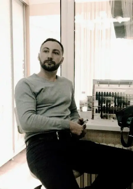 Руслан из Николаева, ищу на сайте общение