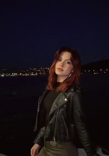 Aura из Эребра, ищу на сайте знакомства на одну ночь