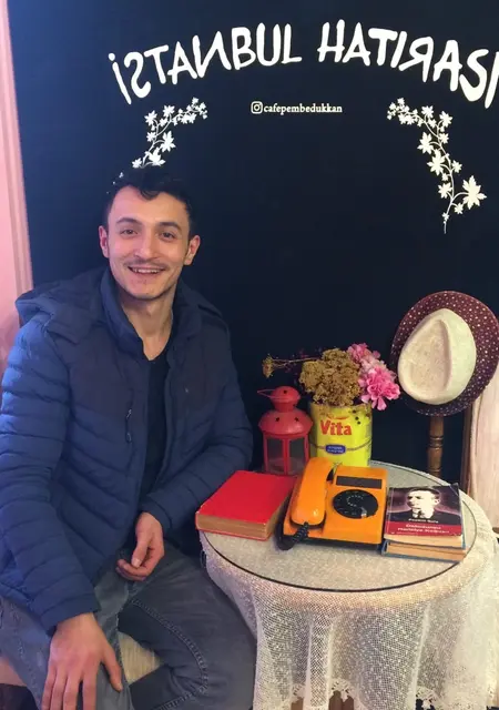 Я Cihat, 29, из Болы, ищу знакомство для постоянных отношений