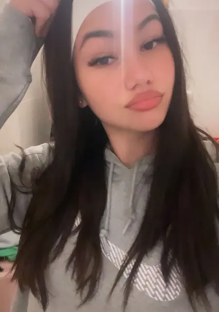 Я Amanda, 21, знакомлюсь без обязательств в Праге