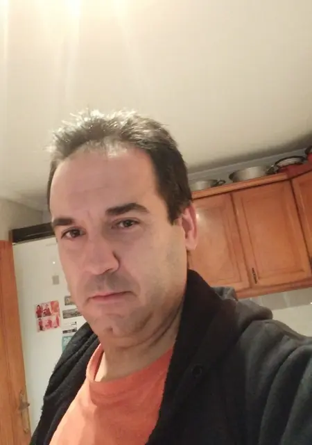 Eduardo Molina из Мадрида, мне 40, познакомлюсь на одну ночь