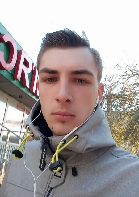 Я Aleksandr, 28 років, знайомлюсь для вірт у Сумах
