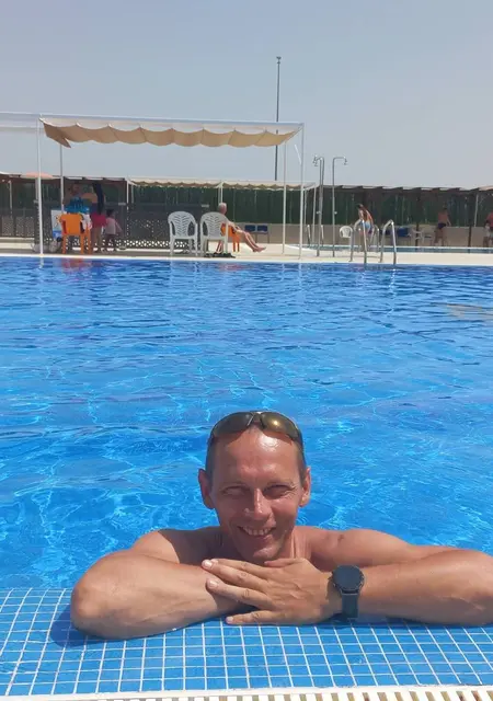 Я Evgeni, 46, из Гомеля, ищу знакомство для общения