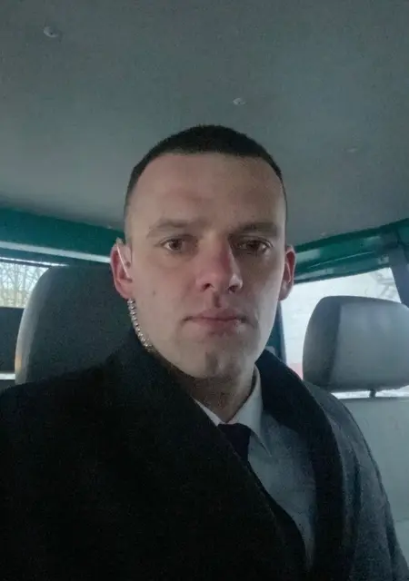 Дмитрий из Бреста, мне 28, познакомлюсь для общения