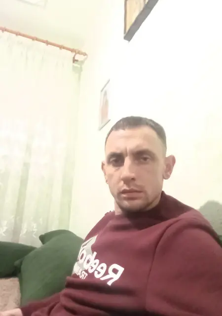 Макс з Рівного, мені 29 років, познайомлюсь на одну ніч