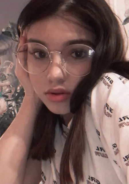 Elif из Астаны, ищу на сайте общение