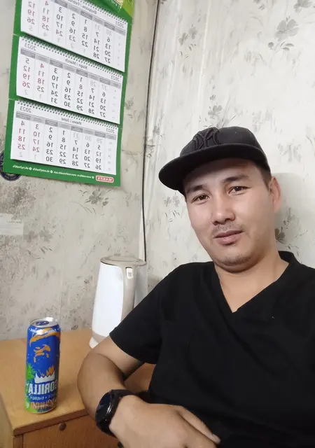 Я Alibek, 40, знакомлюсь без обязательств в Бишкеке