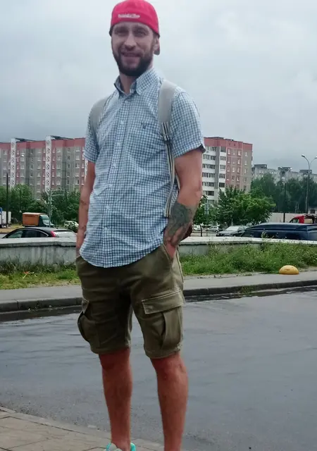Саша из Борисова, мне 42, познакомлюсь для приятного времяпровождения