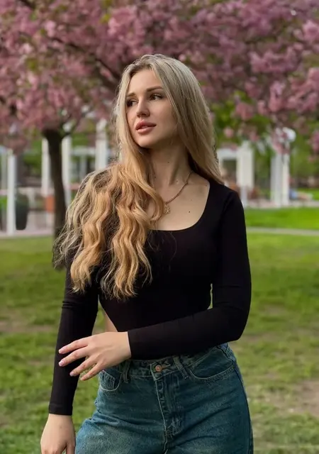 Я Кристина, 24, из Киева, ищу знакомства на одну ночь