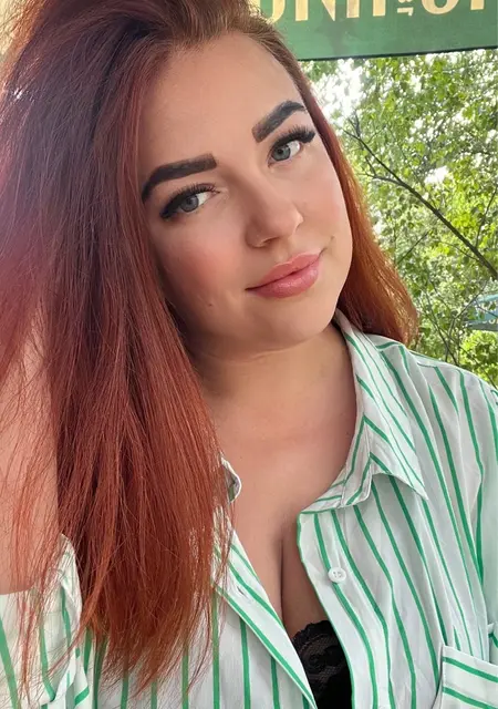 Ирина з Дніпра, шукаю на сайті спілкування