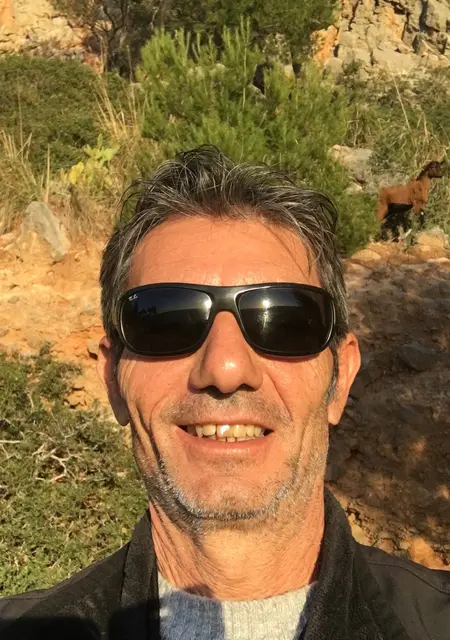 Franciscosoller de Madrid, busco en el sitio relación a largo plazo