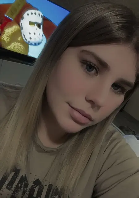 Яна из Вашингтона, мне 21, познакомлюсь для общения
