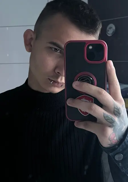 Кирилл из Ганновера, мне 20, познакомлюсь без обязательств