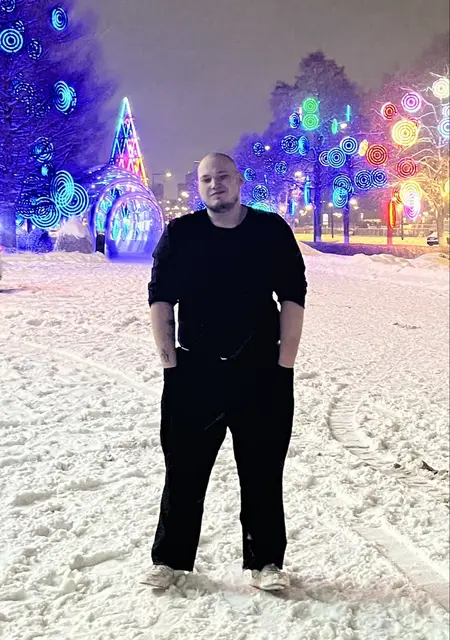 Егор из Амстердама, ищу на сайте знакомства на одну ночь