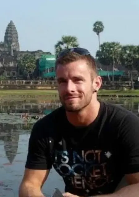 Максим из Алматы, ищу на сайте постоянные отношения