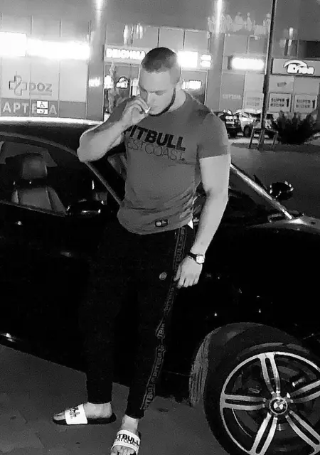 Я Sebastian, 22, из Ольштына, ищу знакомства на одну ночь