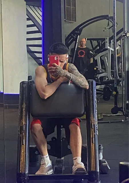 Я Marcio, 23, из Сан-Карлус, ищу знакомство для общения