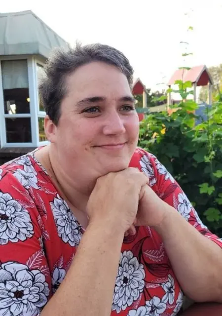 I'm Samantha, 37, looking to meet in London