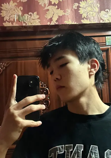 Dimash из Караганды, мне 22, познакомлюсь без обязательств