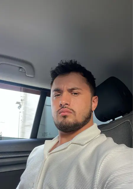 Moderated из Тель-авива, мне 25, познакомлюсь для приятного времяпровождения