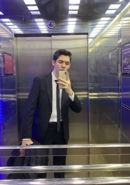 Я Semih, 18, знакомлюсь в Стамбуле