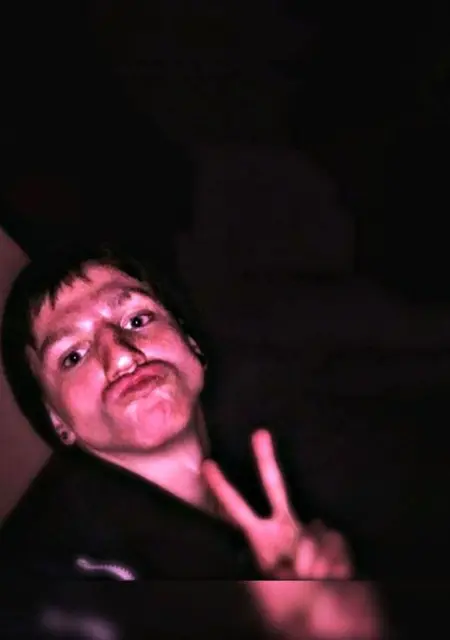 Я Adrian, 19, из Варшавы, ищу знакомство для совместных путешествий