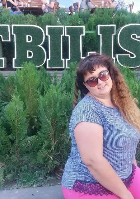 Светлана з Полтава, шукаю на сайті постійні стосунки