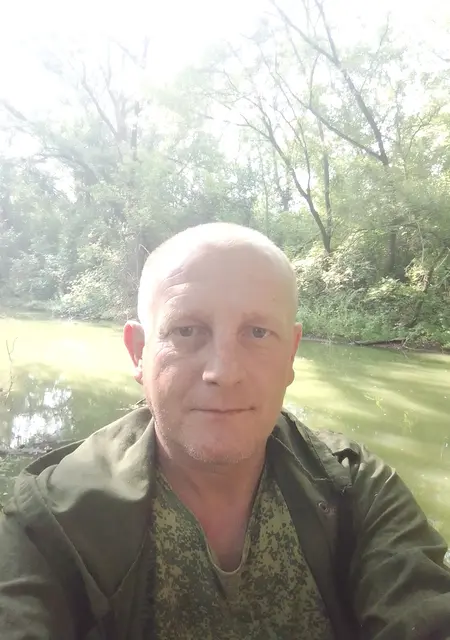 Я Анатолий, 51 років, знайомлюсь без зобов'язань у Донецьку