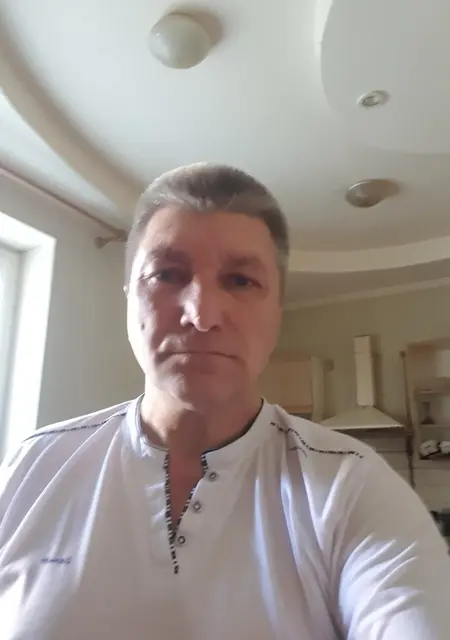 Олег из Николаева, ищу на сайте знакомства без обязательств