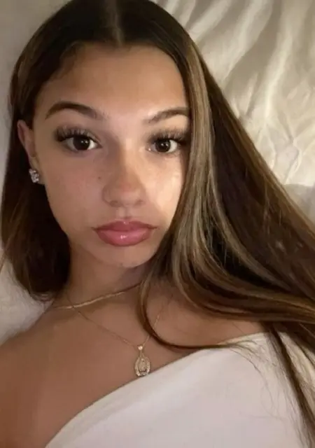 Я Oliwia, 21, из Варшавы, ищу знакомства на одну ночь