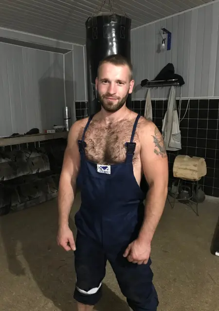 Hendsome из Хмельницкого, мне 33, познакомлюсь на одну ночь