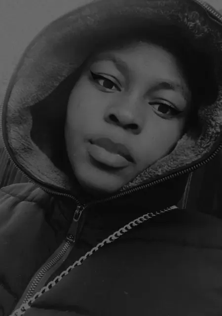 Jenny de Vic, busco en el sitio relación a largo plazo