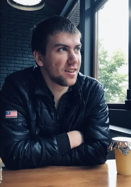 Я Олександр, 26 років з Рівного, шукаю знайомство для спілкування