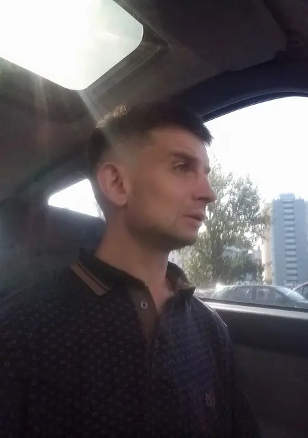 Я Марк, 39, из Гродно, ищу знакомство для приятного времяпровождения
