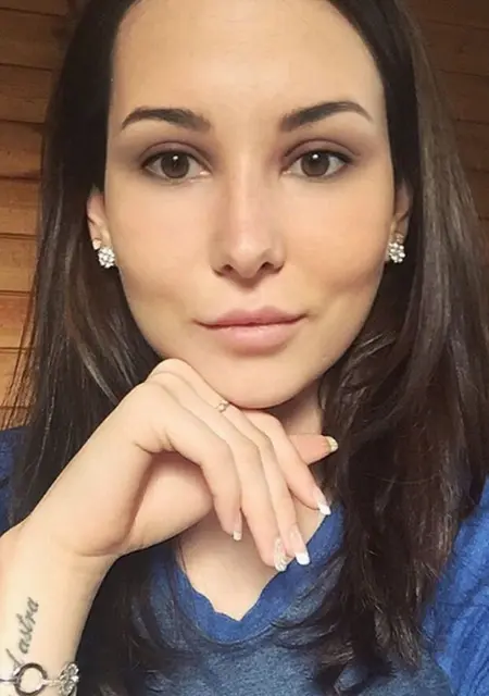 Александра из Львова, мне 32, познакомлюсь для общения