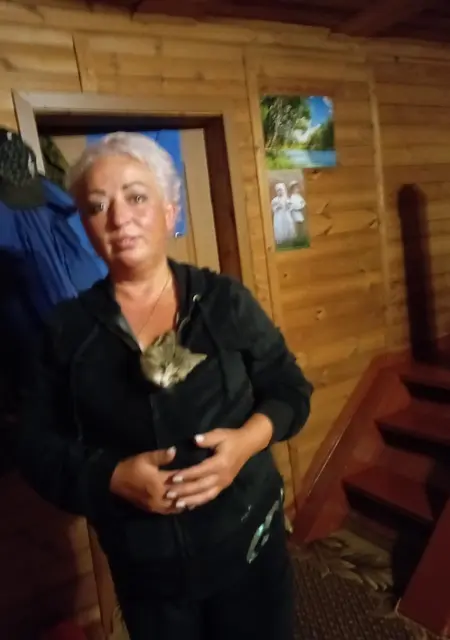 Татьяна из Минска, мне 48, познакомлюсь для постоянных отношений