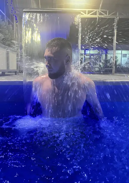 Я Эльдар, 27, знакомлюсь без обязательств в Киеве