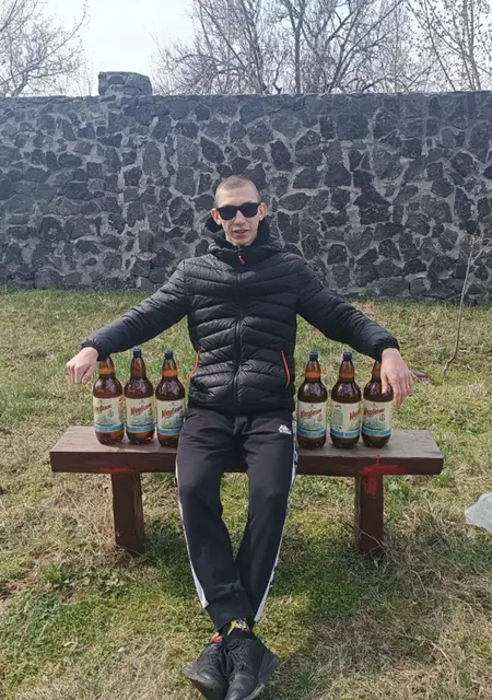 God из Черкасс, мне 20, познакомлюсь без обязательств