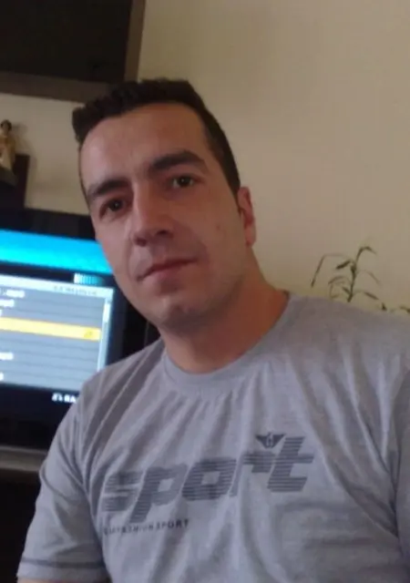 Я Pasxalhs, 41, из Афин, ищу знакомство