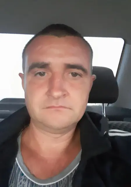 Игорь з Єнакієвого, мені 45 років, познайомлюсь на одну ніч